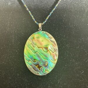 Vibrant Green and Gold Oval Pendant Necklace